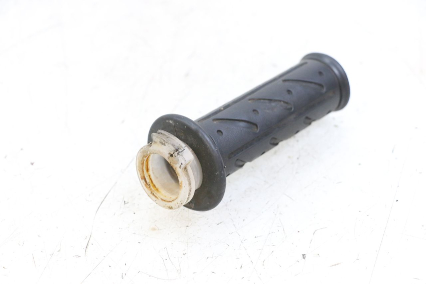 photo de POIGNEE ACCELERATEUR KYMCO AGILITY 4T 50 (2018 - 2022) - Détail de la pièce