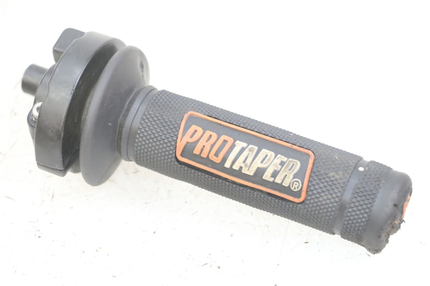 photo de POIGNEE ACCELERATEUR APOLLO RFZ 125 - Vue principale