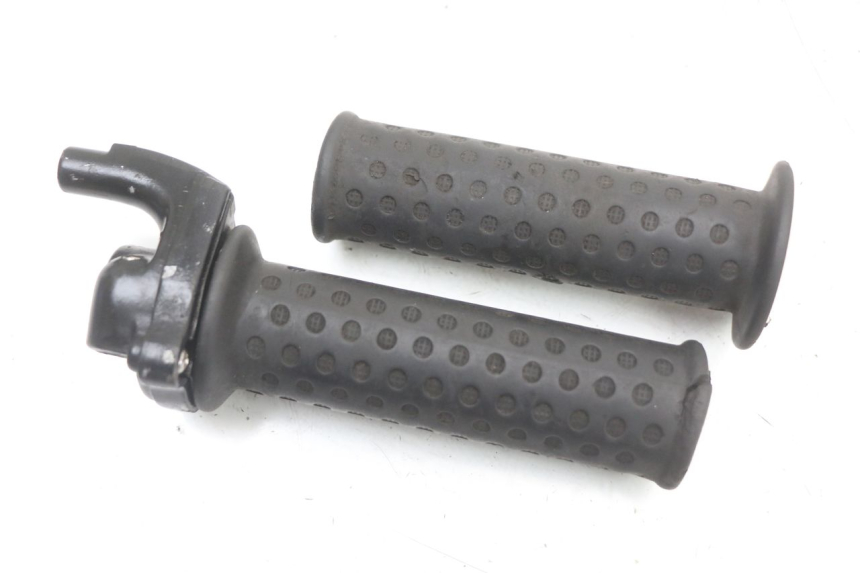 photo de POIGNEE ACCELERATEUR APRILIA SR MOTARD 50 (2012 - 2018) - Vue principale