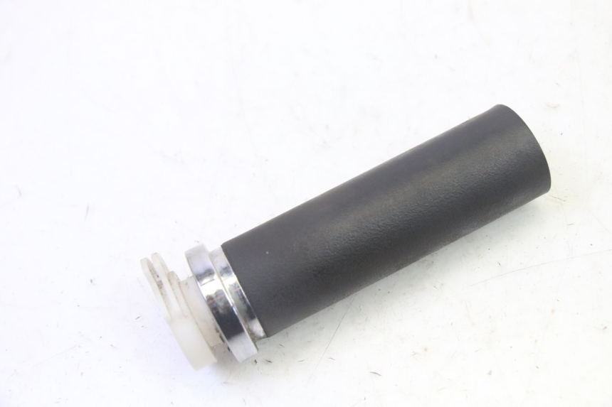 photo de POIGNEE ACCELERATEUR HYOSUNG GV AQUILA 125 (2000 - 2009) - Vue principale