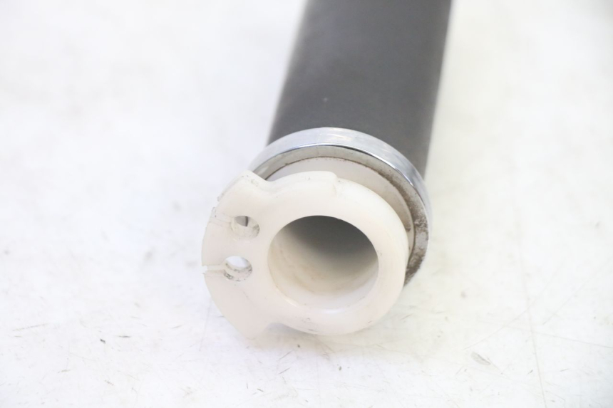 photo de POIGNEE ACCELERATEUR HYOSUNG GV AQUILA 125 (2000 - 2009) - Détail de la pièce