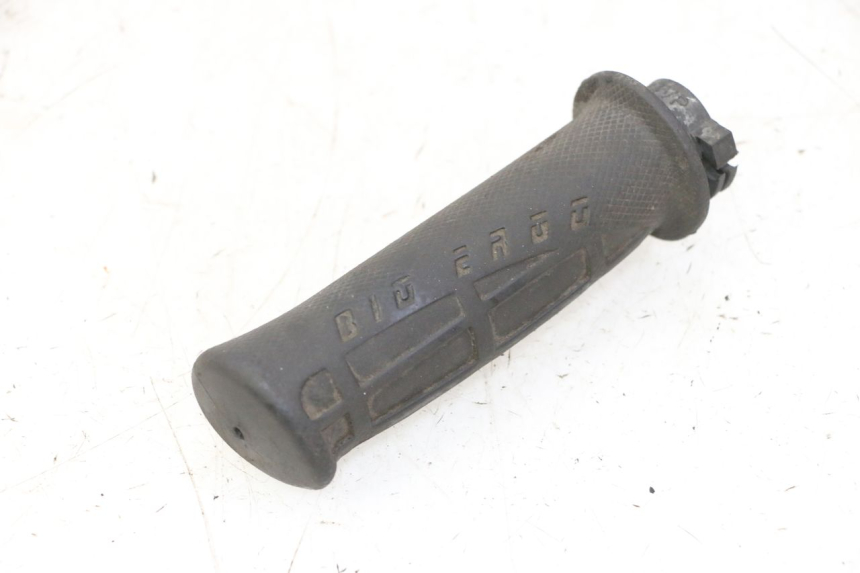 photo de POIGNEE ACCELERATEUR YAMAHA BW'S 100 (1999 - 2002) - Zoom état d’usage