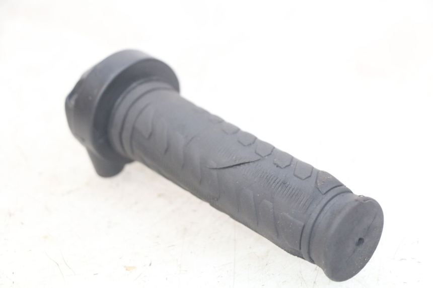 photo de POIGNEE ACCELERATEUR YAMAHA BW'S EASY 50 (2013 - 2016) - Autre angle de vue