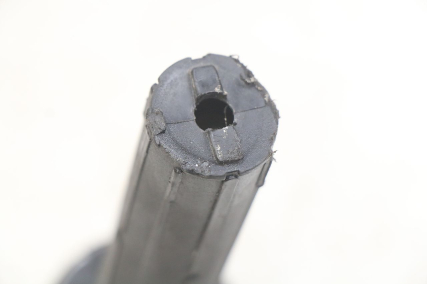 photo de POIGNEE ACCELERATEUR TGB CITY 2 50 (2009 - 2013) - Zoom état d’usage