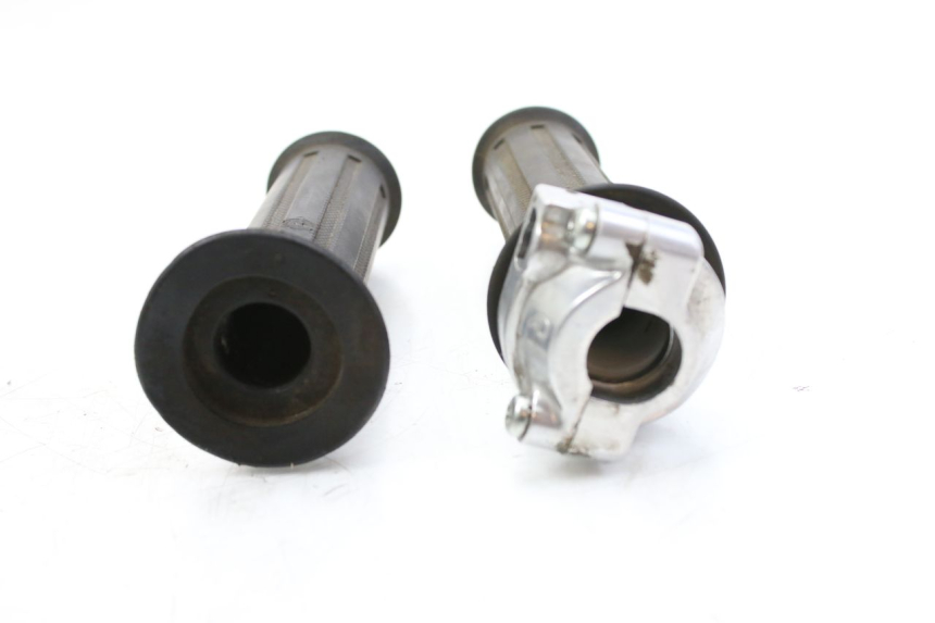 photo de POIGNEE ACCELERATEUR SUZUKI CP 80 (1985 - 1996) - Détail de la pièce