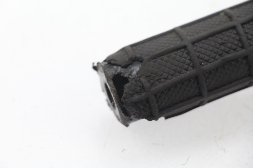 photo de POIGNEE ACCELERATEUR HONDA CRF CR-F 100 (2004 - 2013) - Gros plan technique