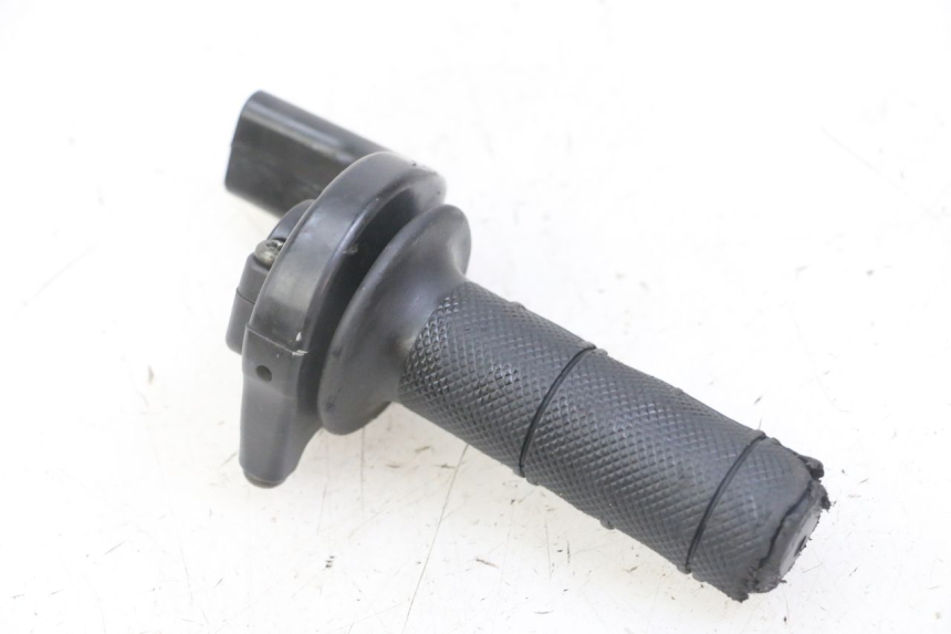 photo de POIGNEE ACCELERATEUR HONDA CRF-F CRF F 110 (2019 - 2022) - Points de fixation