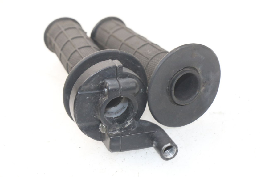 photo de POIGNEE ACCELERATEUR LIFAN DIRTBIKE 50 - Zoom état d’usage