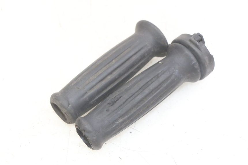 photo de POIGNEE ACCELERATEUR PEUGEOT DJANGO 4T 50 (2014 - 2019) - Détail de la pièce