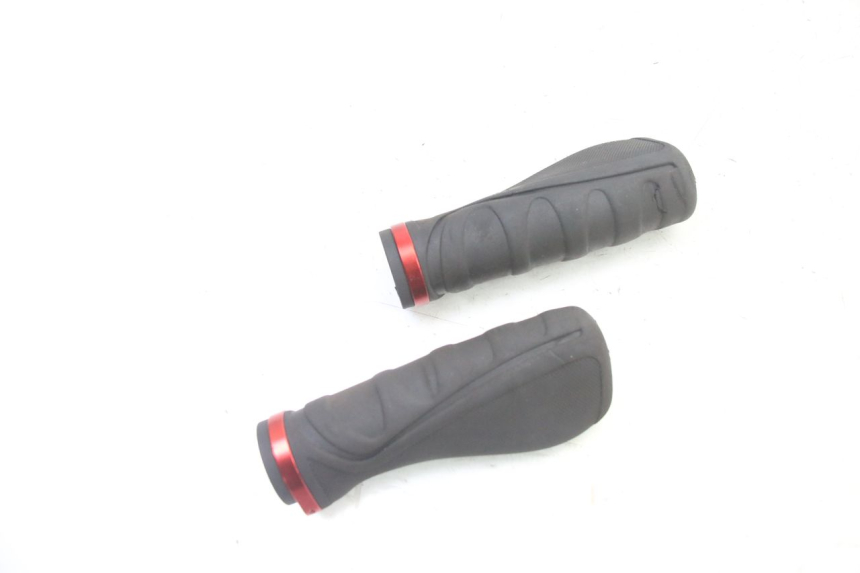 photo de POIGNEE ACCELERATEUR URBANGLIDE E-CROSS PRO 1 - Zoom état d’usage