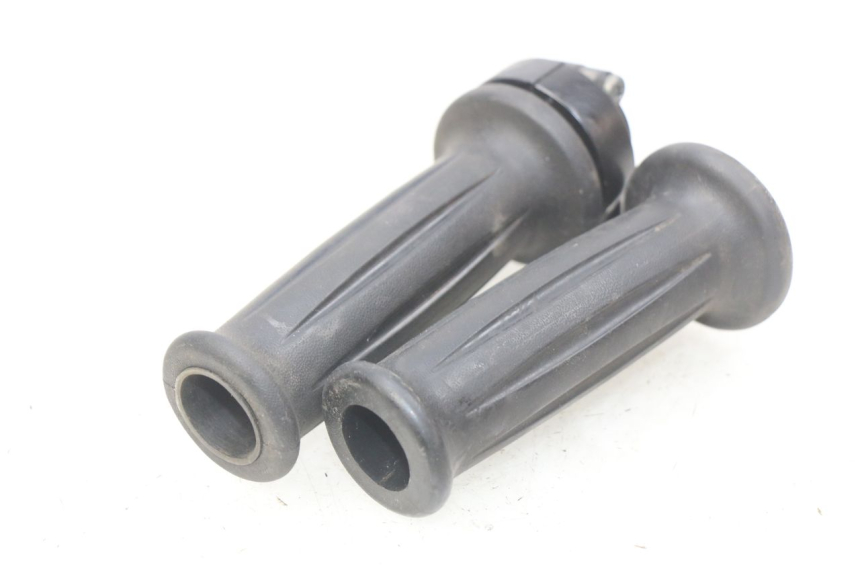 photo de POIGNEE ACCELERATEUR YAMAHA D'ELIGHT DELIGHT 115 (2013 - 2017) - Autre angle de vue