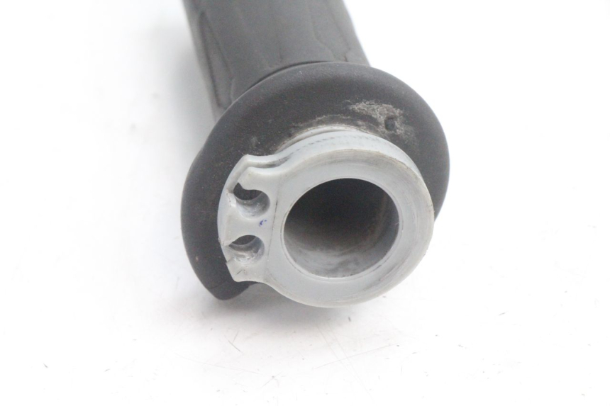 photo de POIGNEE ACCELERATEUR KAWASAKI ER-6 ER6 F ABS 650 (2012 - 2016) - Détail de la pièce