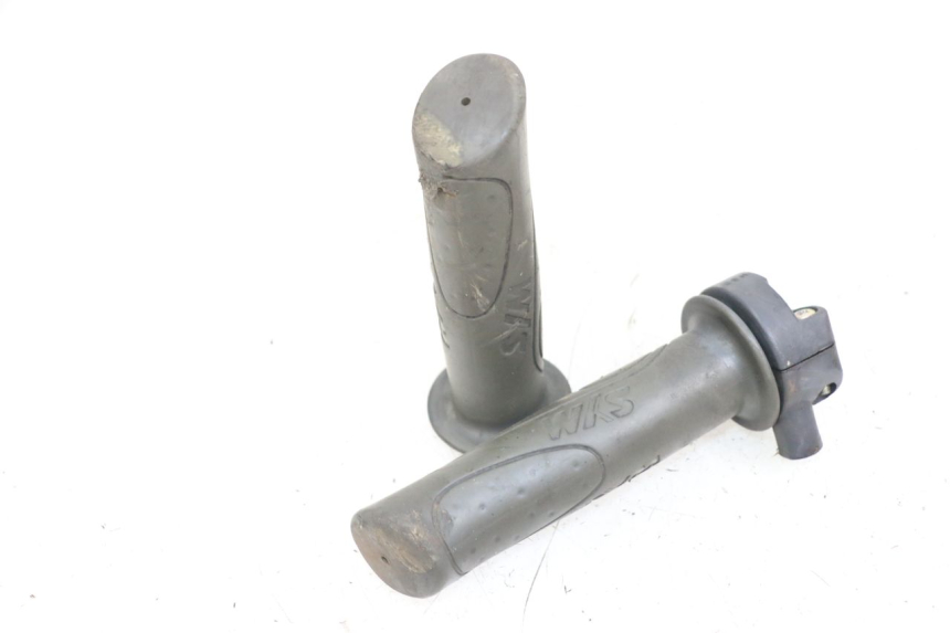 photo de POIGNEE ACCELERATEUR SYM FIDDLE 2 50 (2008 - 2013) - Vue principale