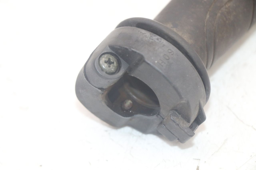 photo de POIGNEE ACCELERATEUR SYM FIDDLE 2 50 (2008 - 2013) - Détail de la pièce