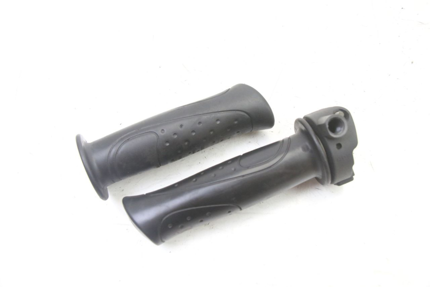 photo de POIGNEE ACCELERATEUR SYM FIDDLE 2 S 125 (2012 - 2014) - Autre angle de vue