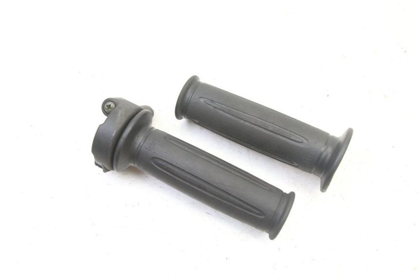 photo de POIGNEE ACCELERATEUR SYM FIDDLE 3 III 125 (2014 - 2020) - Zoom état d’usage