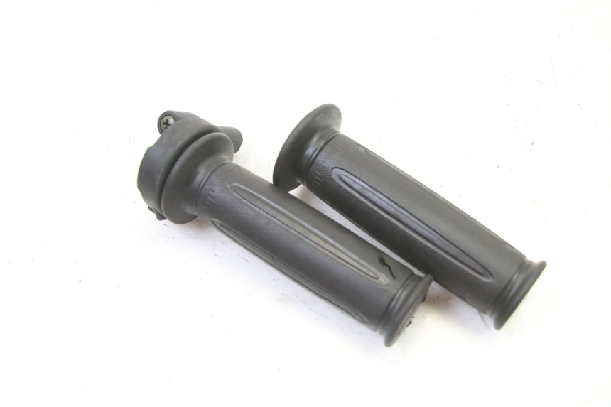 photo de POIGNEE ACCELERATEUR SYM FIDDLE 3 III 50 (2014 - 2020) - Détail de la pièce