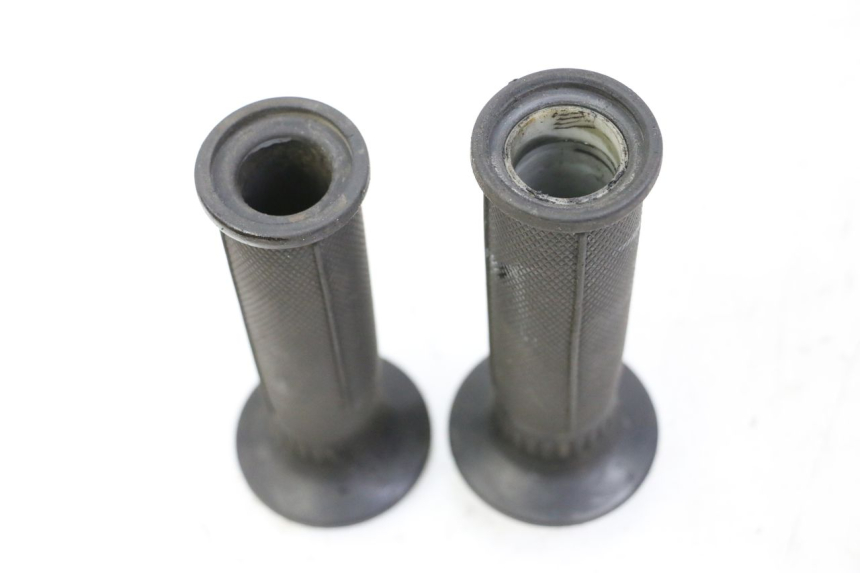 photo de POIGNEE ACCELERATEUR YAMAHA FJ 36Y 1100 (1984 - 1985) - Détail de la pièce