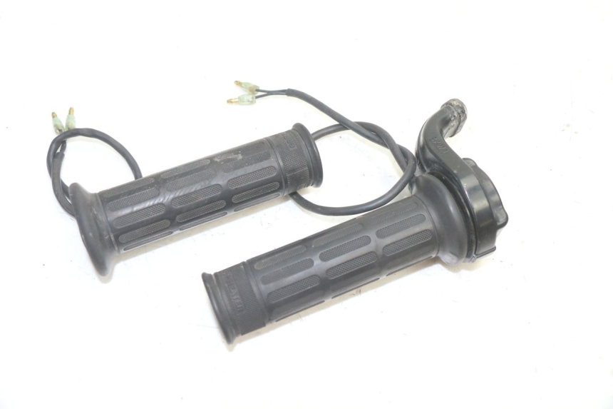 photo de POIGNEE ACCELERATEUR YAMAHA FJR 1300 (2001 - 2005) - Vue d’ensemble