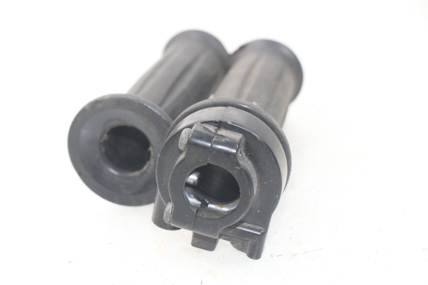 photo de POIGNEE ACCELERATEUR MBK FLIPPER 115 (2013 - 2017) - Autre angle de vue