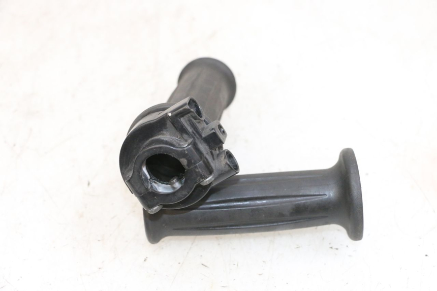 photo de POIGNEE ACCELERATEUR MBK FLIPPER 115 (2013 - 2017) - Détail de la pièce