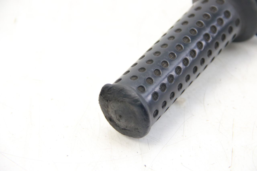 photo de POIGNEE ACCELERATEUR PIAGGIO FLY 2T 50 (2004 - 2017) - Zoom état d’usage