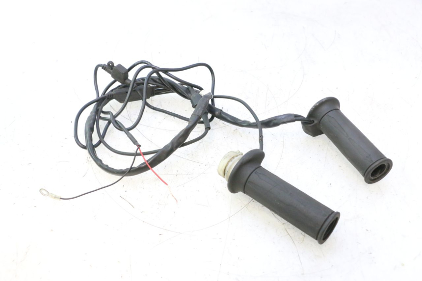 photo de POIGNEE ACCELERATEUR GILERA GP 800 (2007 - 2013) - Points de fixation