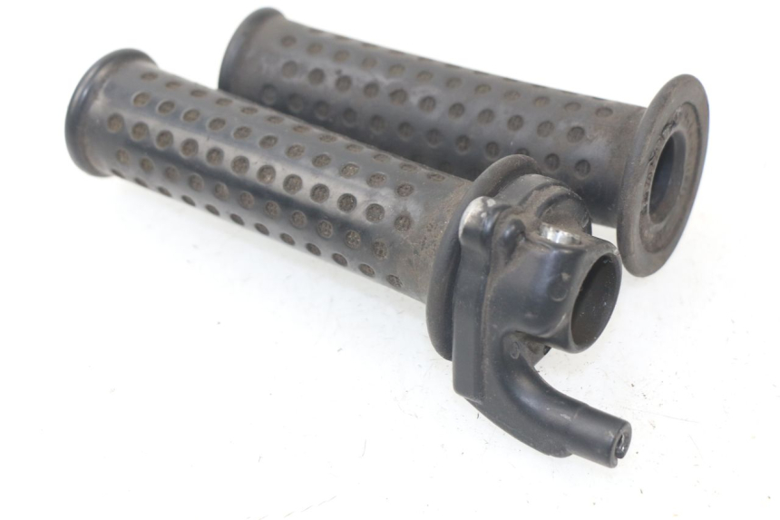 photo de POIGNEE ACCELERATEUR PIAGGIO HEXAGON LX4 125 (1998 - 2001) - Vue principale