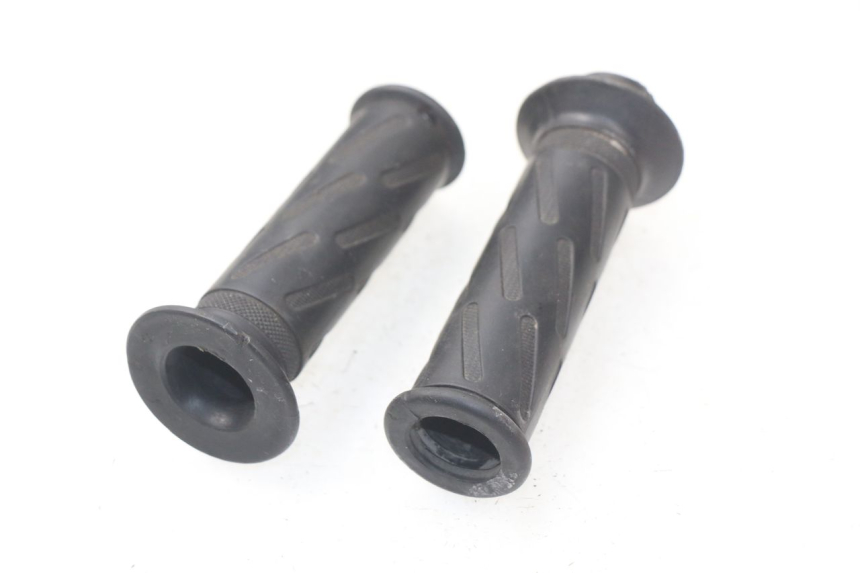 photo de POIGNEE ACCELERATEUR PEUGEOT KISBEE 2T 50 (2010 - 2017) - Zoom état d’usage