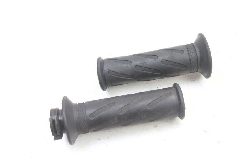 photo de POIGNEE ACCELERATEUR PEUGEOT KISBEE 2T 50 (2018 - 2022) - Vue principale