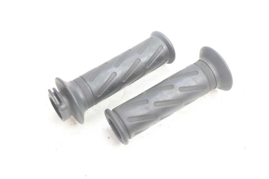 photo de POIGNEE ACCELERATEUR PEUGEOT KISBEE 2T 50 (2010 - 2017) - Vue principale