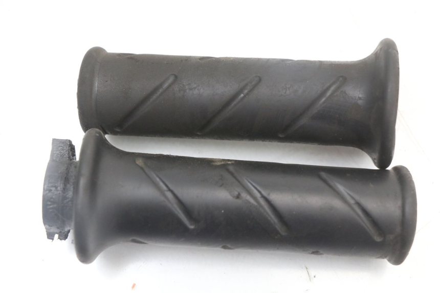 photo de POIGNEE ACCELERATEUR PEUGEOT KISBEE 4T 50 (2018 - 2022) - Vue principale