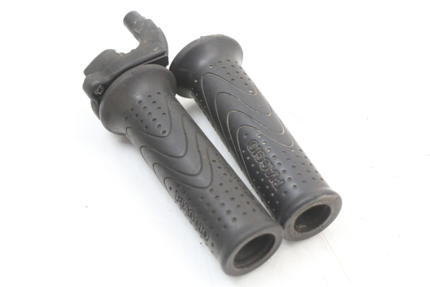 photo de POIGNEE ACCELERATEUR PIAGGIO LIBERTY 4T 50 (2018 - 2021) - Détail de la pièce