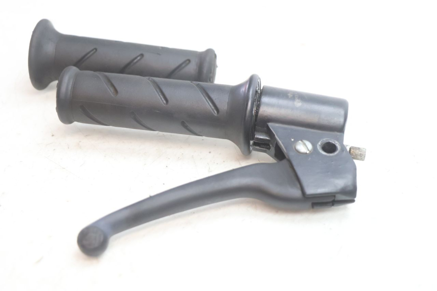 photo de POIGNEE ACCELERATEUR PEUGEOT LUDIX ONE 50 (2004 - 2013) - Autre angle de vue