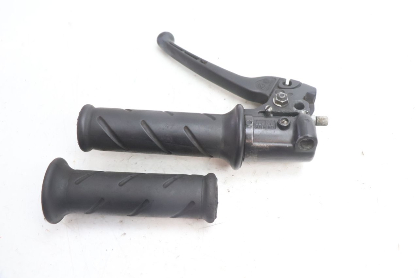 photo de POIGNEE ACCELERATEUR PEUGEOT LUDIX ONE 50 (2004 - 2013) - Vue d’ensemble