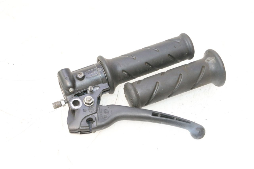 photo de POIGNEE ACCELERATEUR PEUGEOT LUDIX ONE 50 (2004 - 2006) - Autre angle de vue