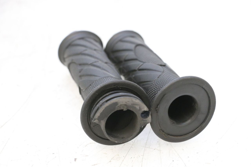 photo de POIGNEE ACCELERATEUR KEEWAY MATRIX RX9 125 (2006 - 2007) - Autre angle de vue