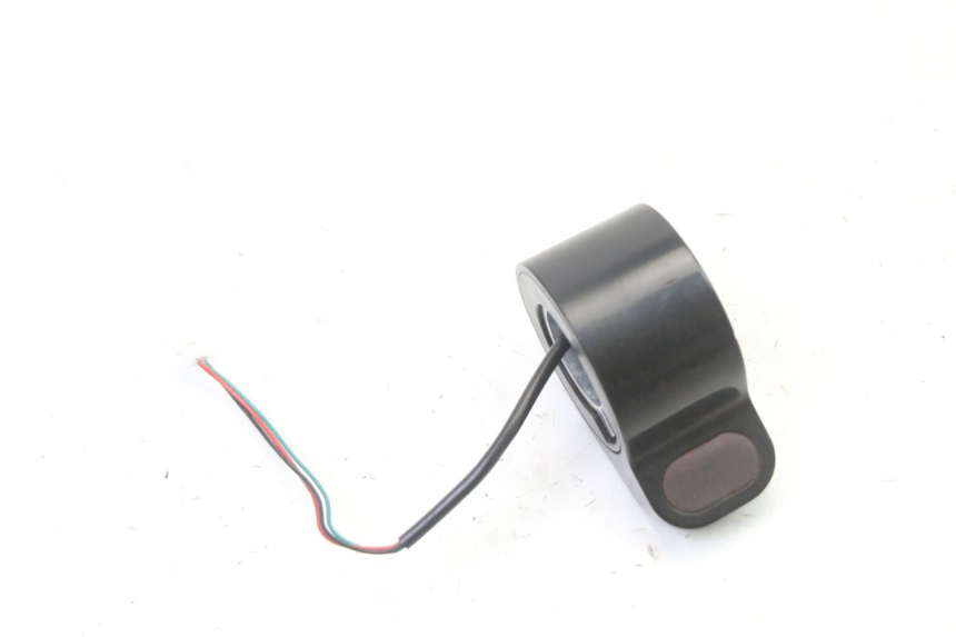 photo de POIGNEE ACCELERATEUR XIAOMI MI PRO 2 1 - Détail de la pièce