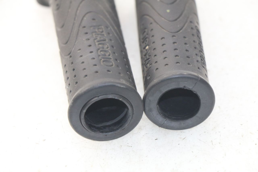 photo de POIGNEE ACCELERATEUR PIAGGIO MP3 HPE 500 (2019 - 2022) - Zoom état d’usage