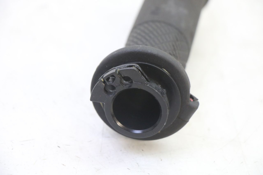 photo de POIGNEE ACCELERATEUR PIAGGIO MP3 HPE 310 (2024 - 2025) - Détail de la pièce