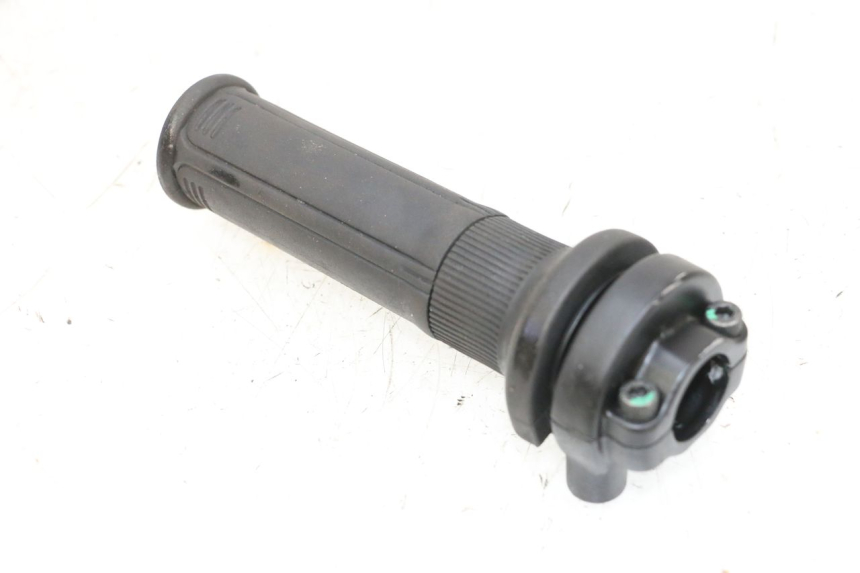 photo de POIGNEE ACCELERATEUR PIAGGIO MP3 HPE 300 (2019 - 2026) - Vue principale