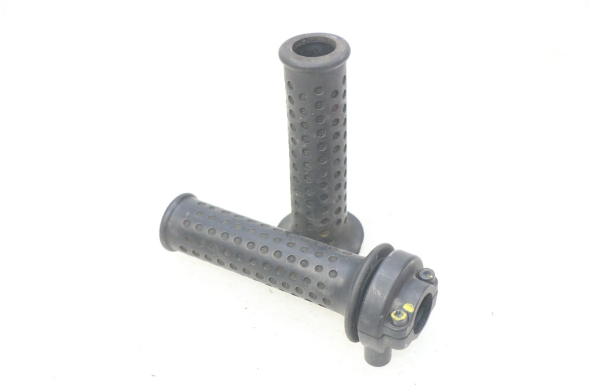 photo de POIGNEE ACCELERATEUR PIAGGIO MP3 LT 400 (2007 - 2012) - Vue principale