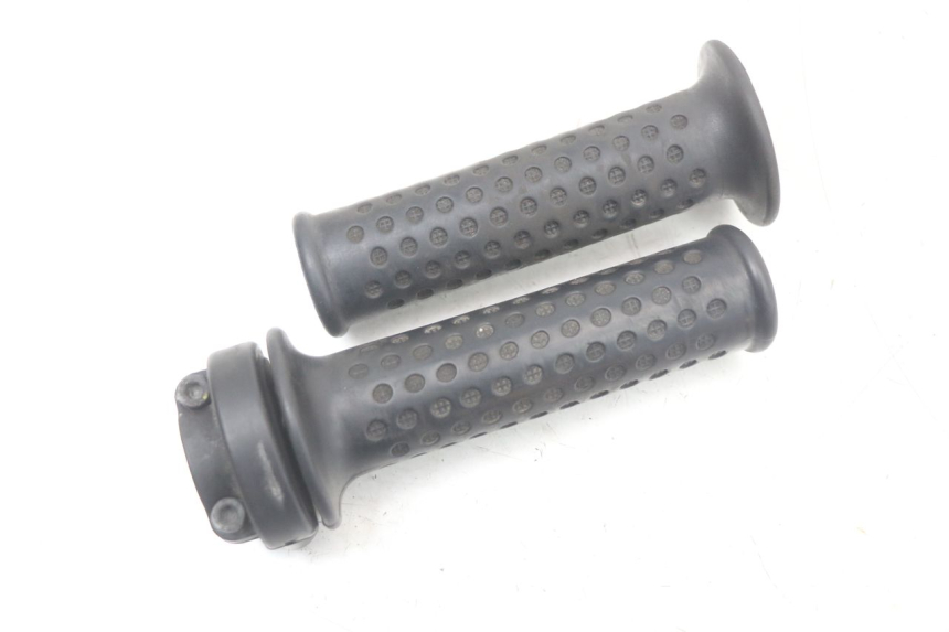 photo de POIGNEE ACCELERATEUR PIAGGIO MP3 LT 400 (2007 - 2012) - Vue principale