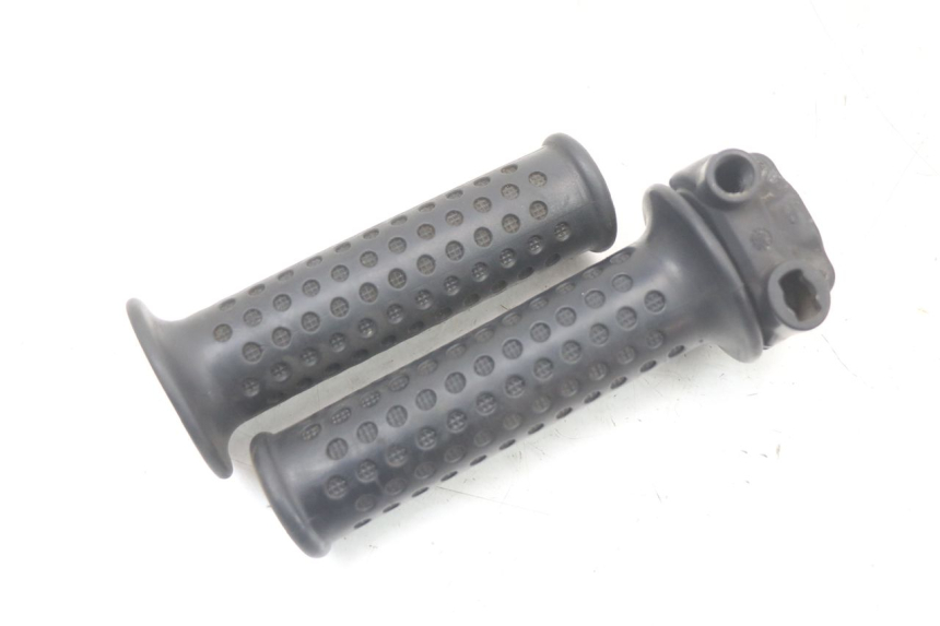 photo de POIGNEE ACCELERATEUR PIAGGIO MP3 LT 400 (2007 - 2012) - Autre angle de vue