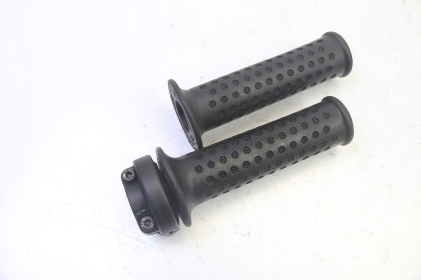 photo de POIGNEE ACCELERATEUR PIAGGIO MP3 LT 300 (2010 - 2016) - Détail de la pièce