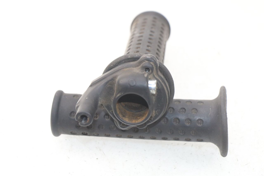 photo de POIGNEE ACCELERATEUR PIAGGIO MP3 125 (2006 - 2014) - Détail de la pièce