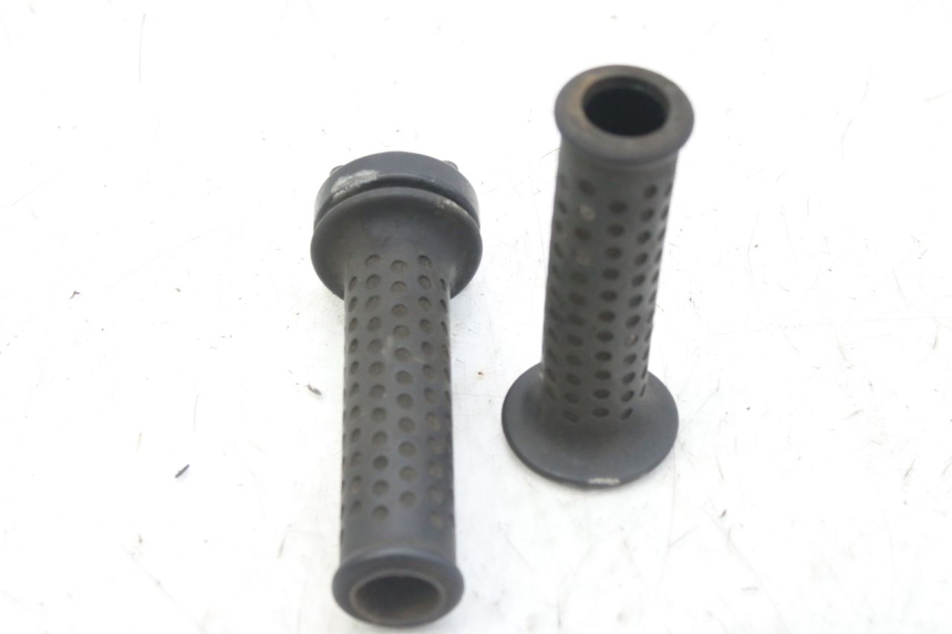 photo de POIGNEE ACCELERATEUR PIAGGIO MP3 RL 250 (2006 - 2010) - Zoom état d’usage