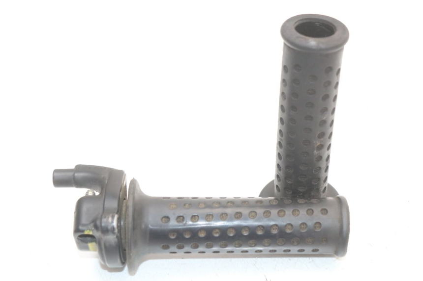 photo de POIGNEE ACCELERATEUR PIAGGIO MP3 125 (2006 - 2014) - Détail de la pièce