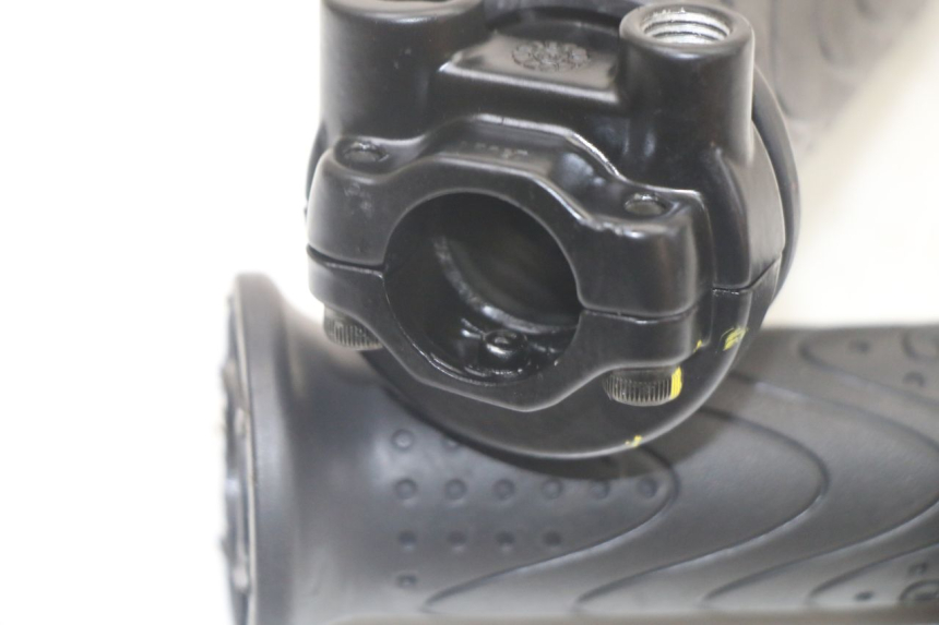 photo de POIGNEE ACCELERATEUR PIAGGIO MP3 500 (2014 - 2017) - Zoom état d’usage