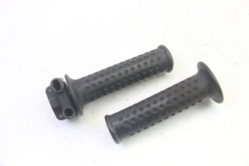 photo de POIGNEE ACCELERATEUR PIAGGIO MP3 RL 250 (2006 - 2010) - Zoom état d’usage